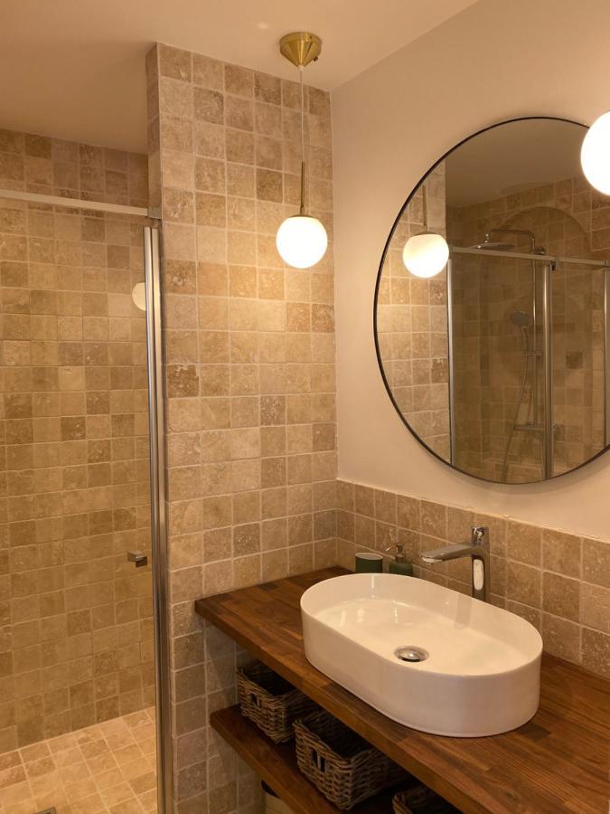 Appartement De Caractere A La Roque-Gageac Luaran gambar